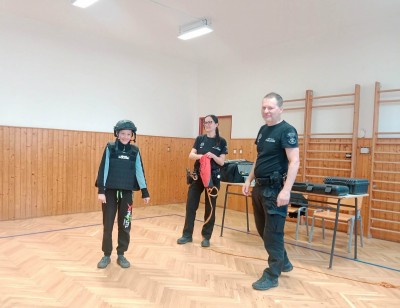 7ac7d6e1-e870-4d3d-acd5-9b45d86fc71d.jfif