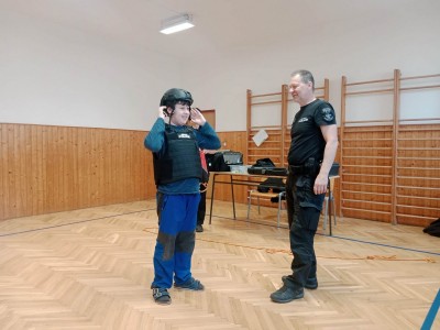 9c0f5bfc-292c-4e26-add5-4fb9bf2d401f.jfif