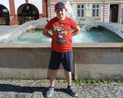 Deni(1).jpg